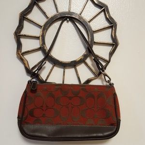 COACH |Shoulder Signature C/Red Jacquard Wristl